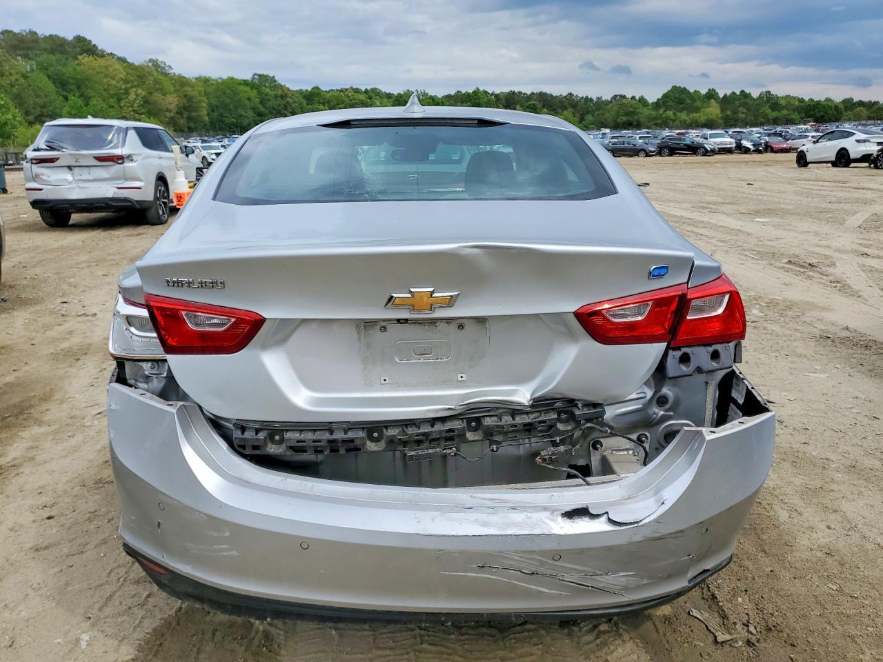 2016 Chevrolet Malibu Hybrid - Image 6
