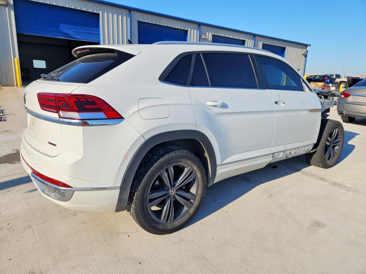 2020 Volkswagen Atlas Cross Sport Se - Фото 3