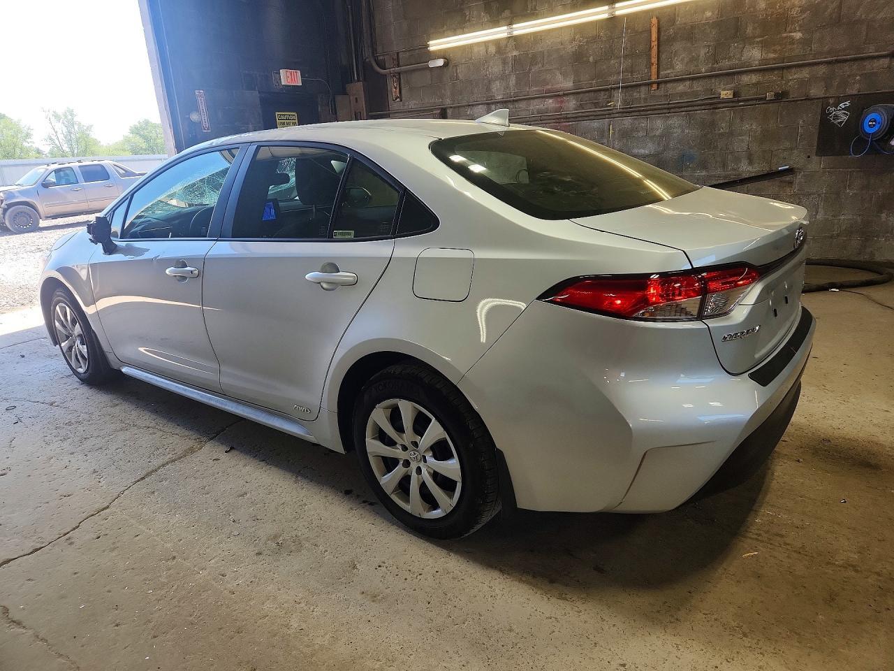 2023 Toyota Corolla Hybrid Le - Фото 2