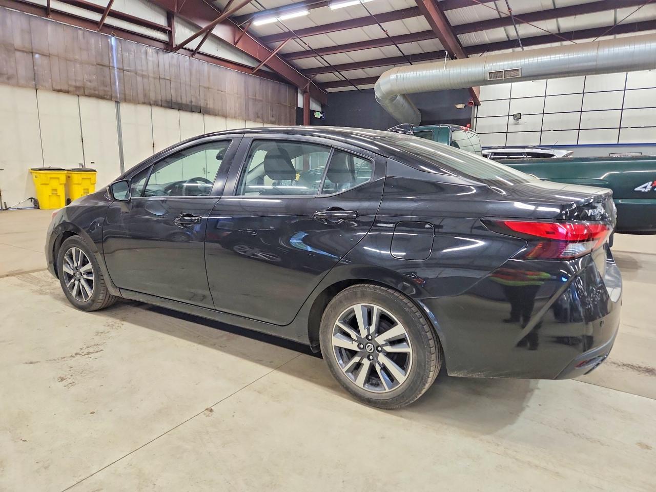2020 Nissan Versa Sv - Фото 2
