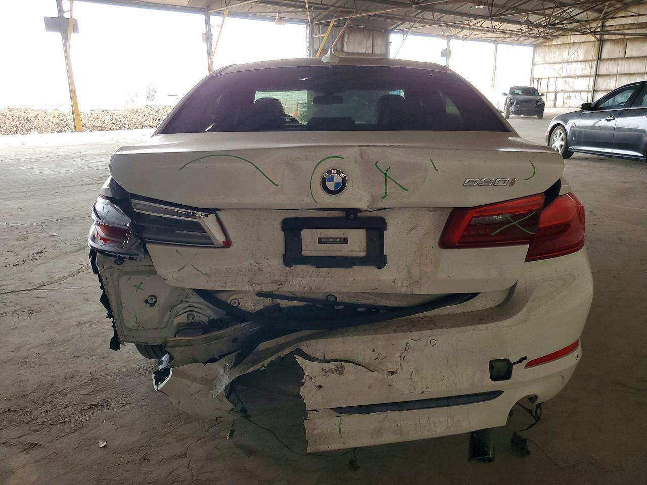2020 BMW 530 I - Фото 6