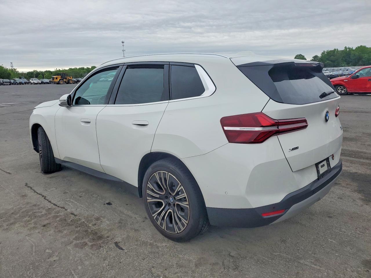 2026 BMW X3 30 xDrive - Фото 2