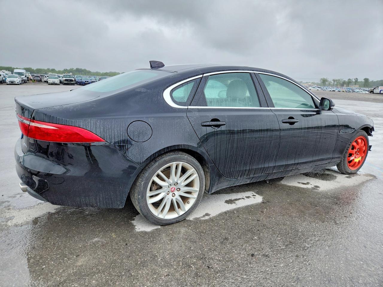 2016 Jaguar Xf Prestige - Фото 3