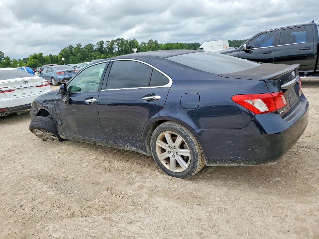 2009 Lexus Es 350 - Image 2