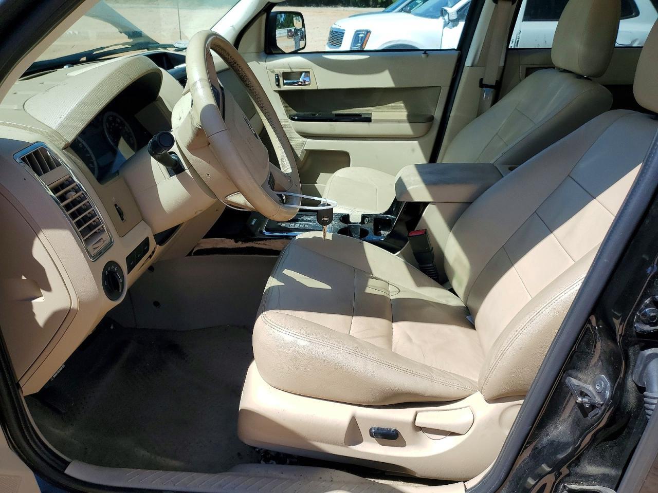 2010 Ford Escape Limited - Image 7