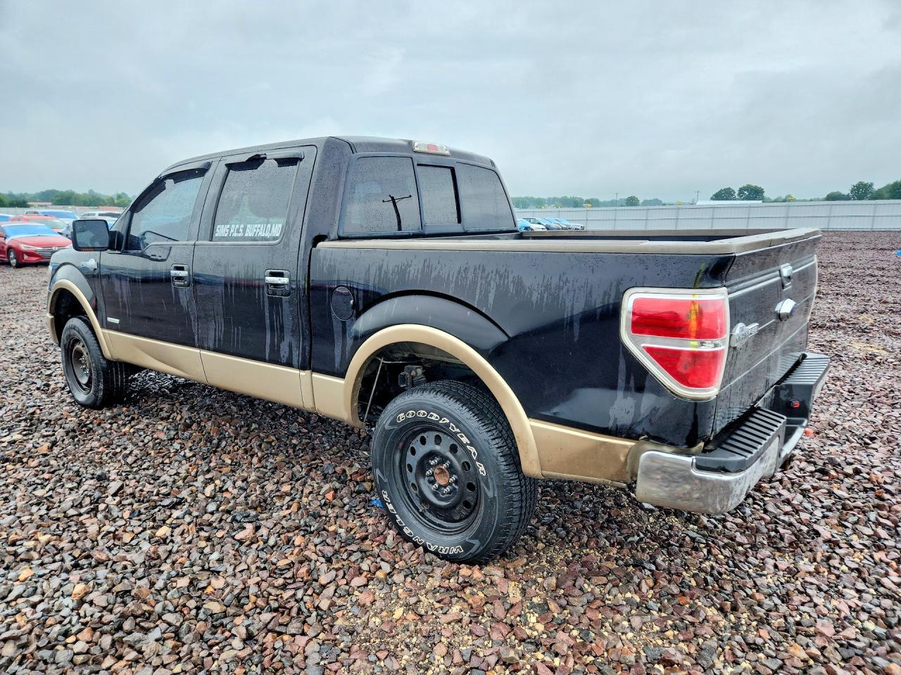 2013 Ford F150 - Фото 2