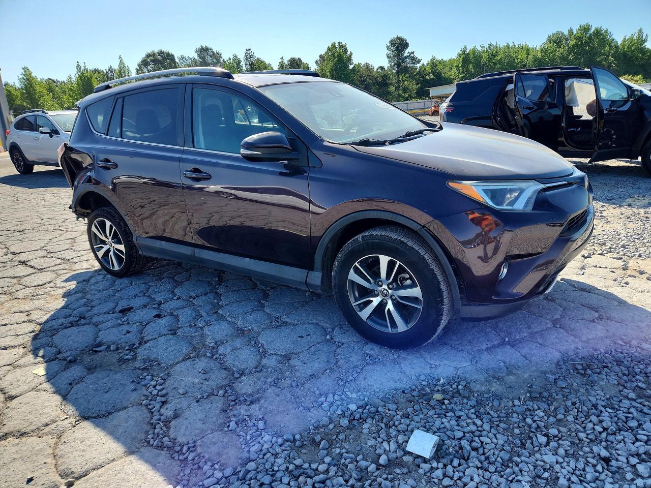 2018 Toyota Rav4 Xle - Image 4