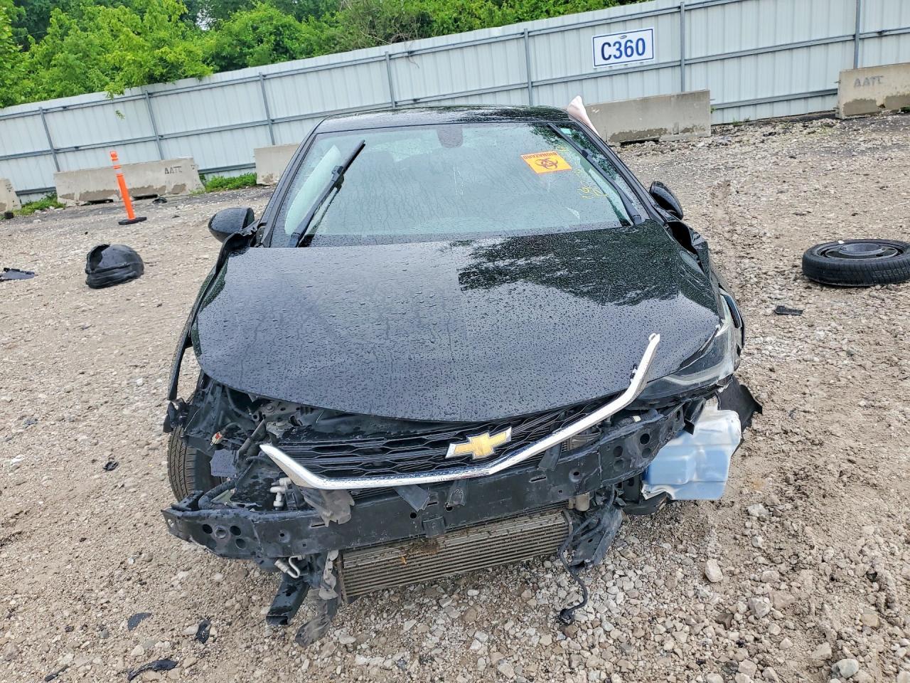 2018 Chevrolet Cruz - Фото 5