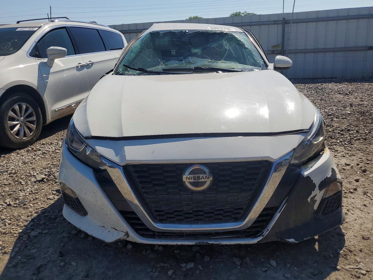 2019 Nissan Altima S - Фото 5