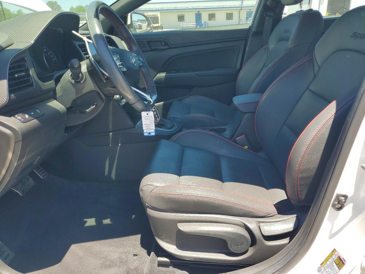 2020 Hyundai Elantra Sport - Image 7