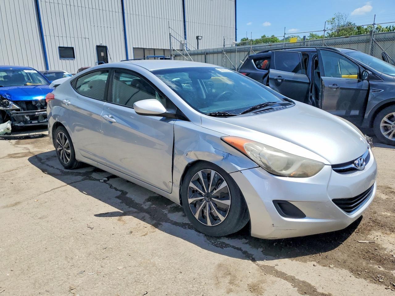 2012 Hyundai Elantra Gls - Image 4