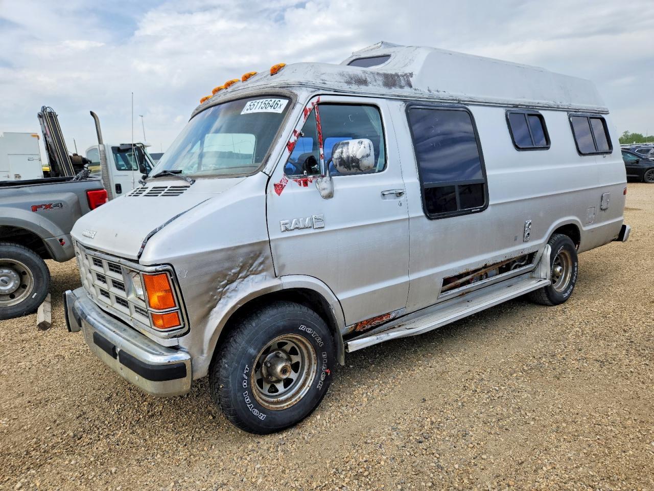 1989 Dodge Ram Van B250 - Фото 2