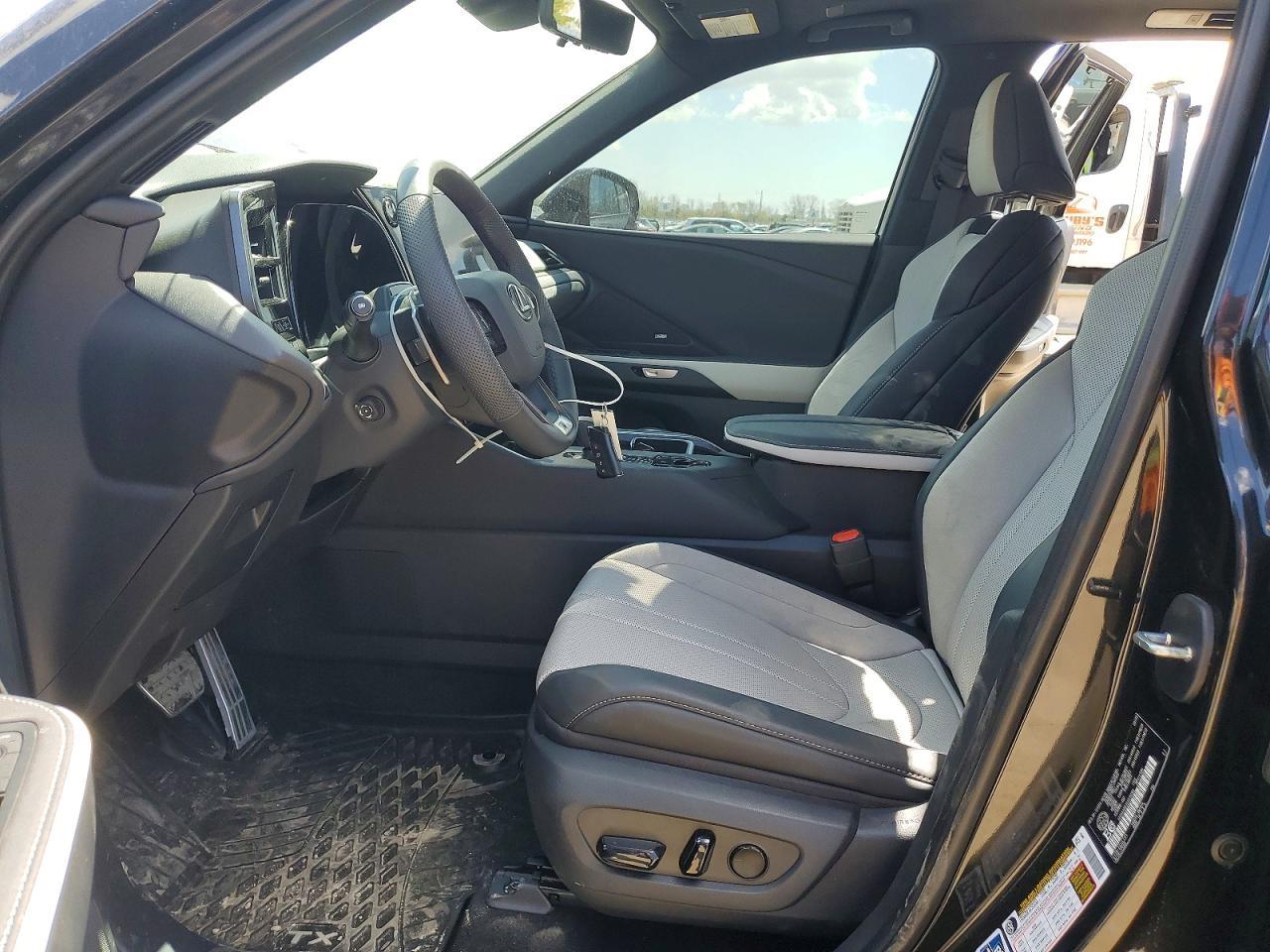 2025 Lexus Tx 500H F Sport Performance Premium - Image 7