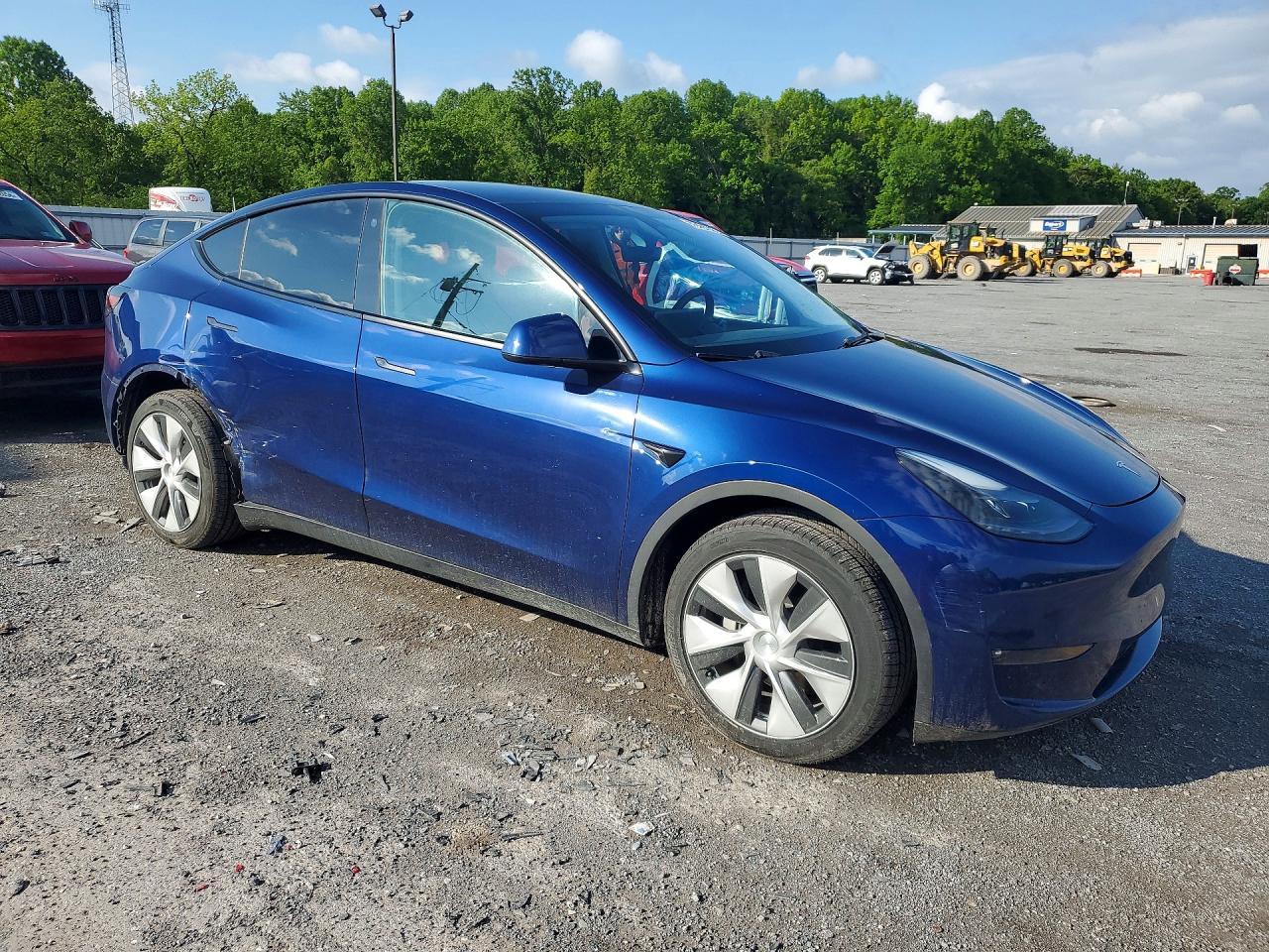 2023 Tesla Model Y - Image 4