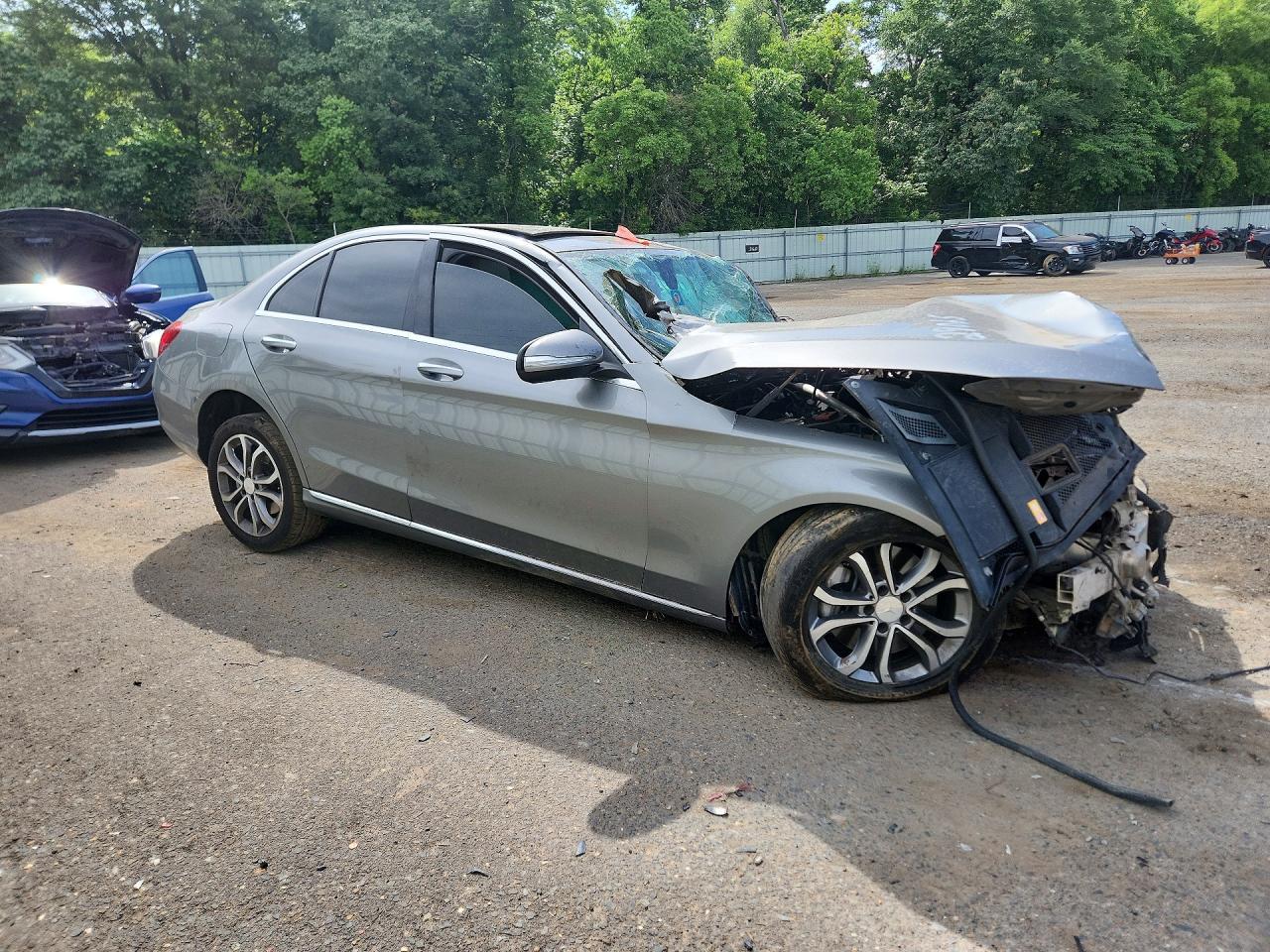 2015 Mercedes-Benz C 300 4Matic - Фото 4