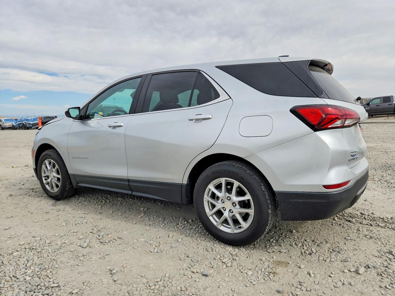 2022 Chevrolet Equinox Lt - Фото 2