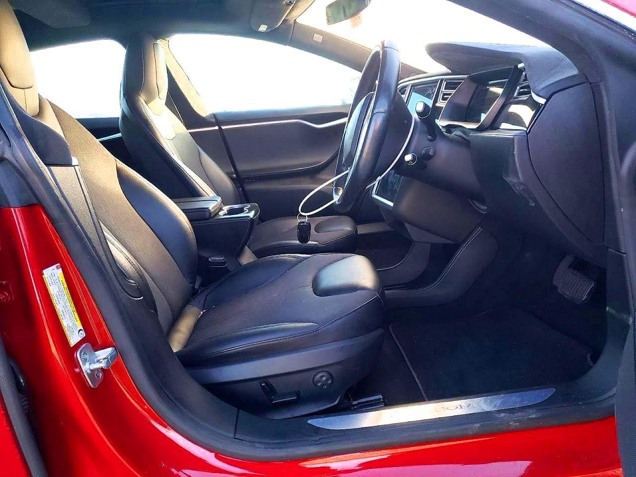 2015 Tesla Model S - Image 5