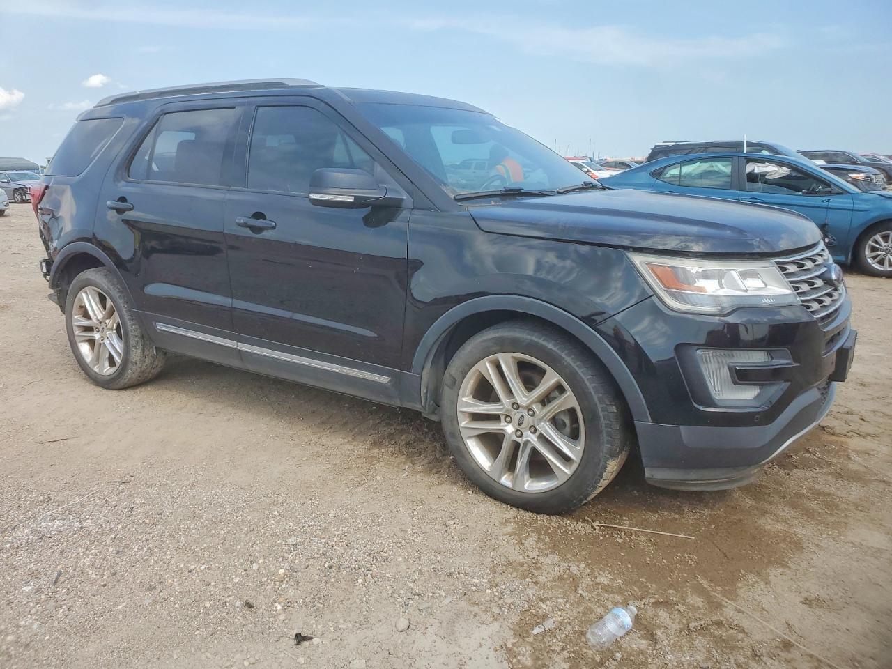 2017 Ford Explorer Xlt - Image 4