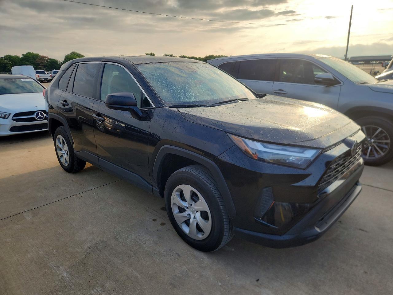 2025 Toyota Rav4 Le - Фото 4