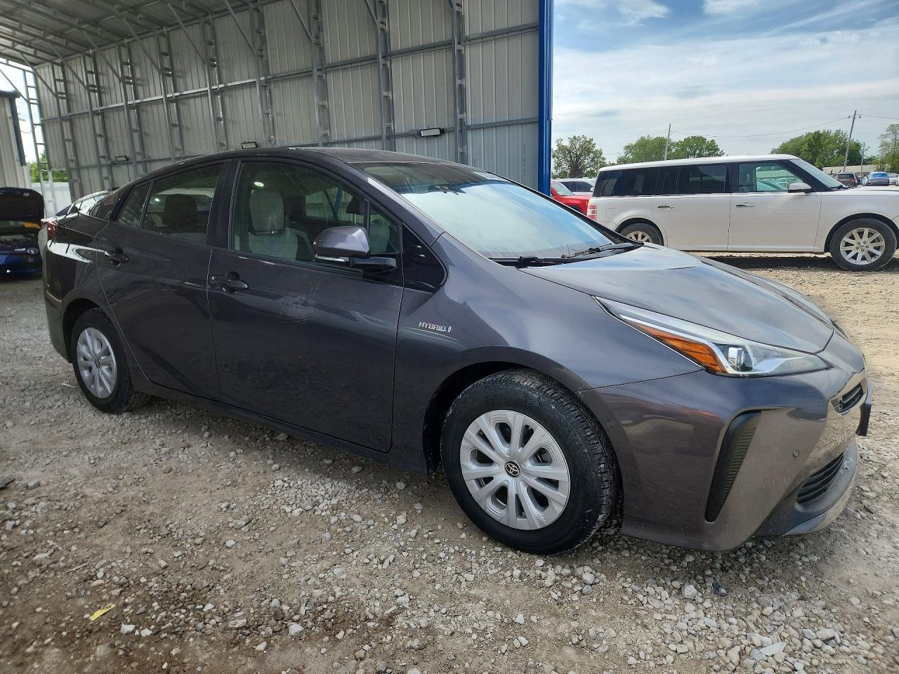 2019 Toyota Prius Le - Фото 4