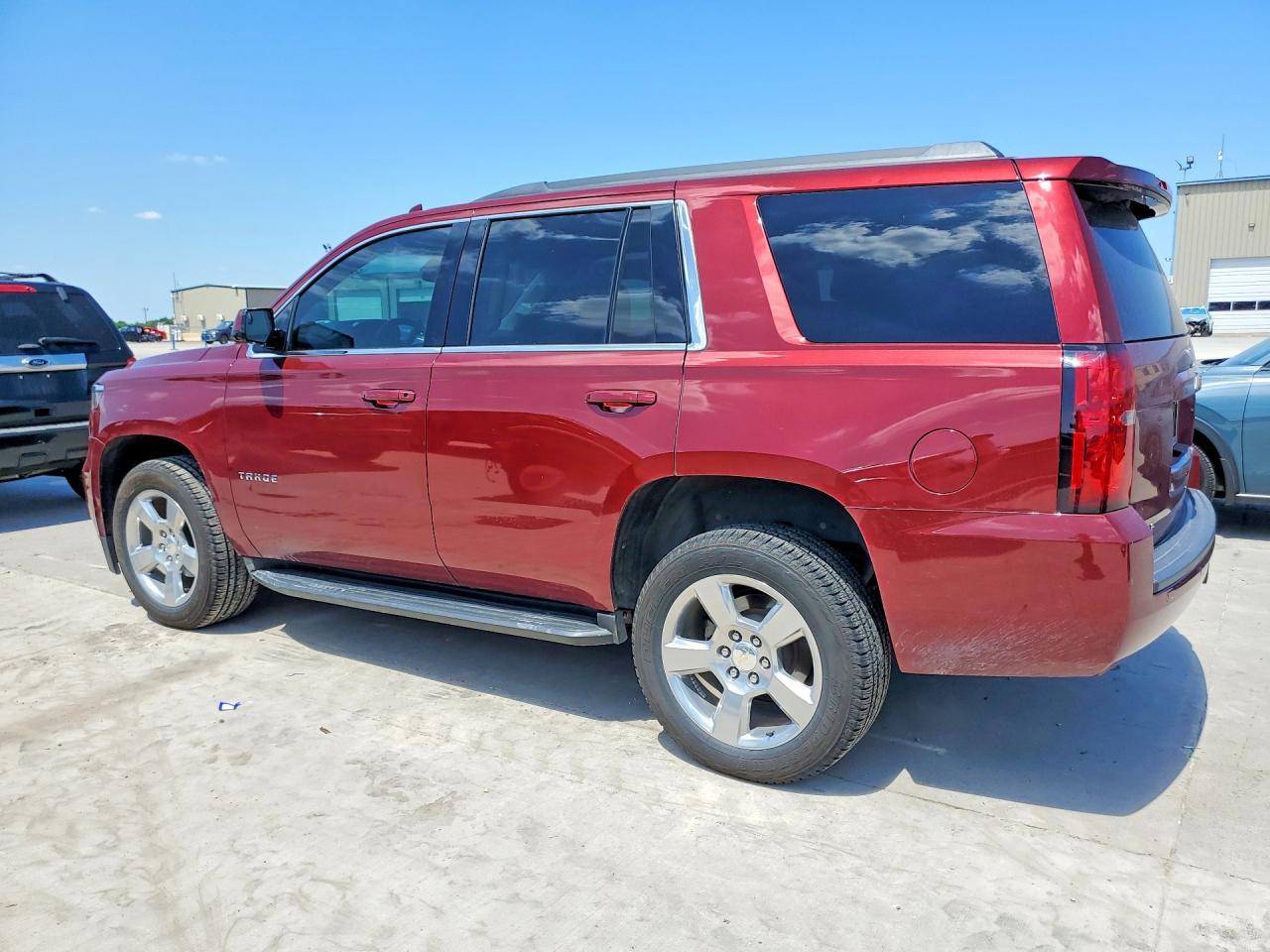 2019 Chevrolet Tahoe C1500 Ls - Фото 2