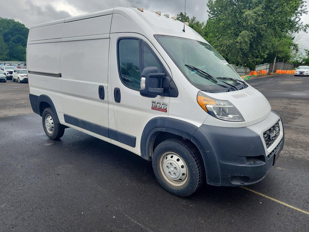 2020 Ram Promaster 1500 Delivery Van - Фото 4