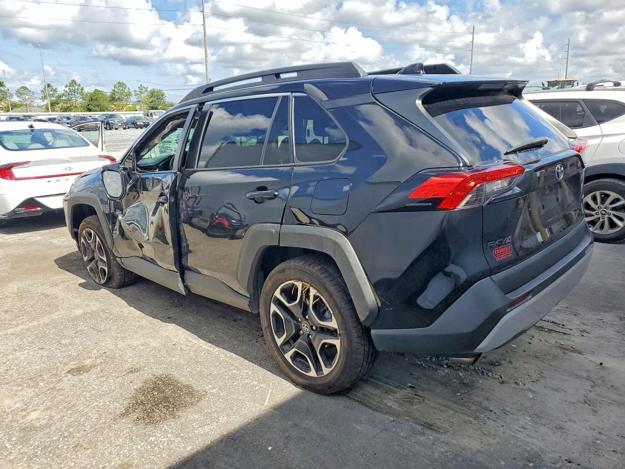 2021 Toyota Rav4 Adventure - Image 2