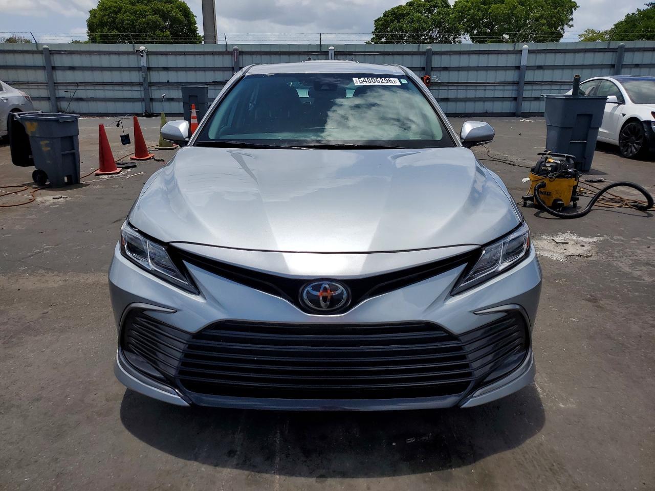 2024 Toyota Camry Le - Image 5