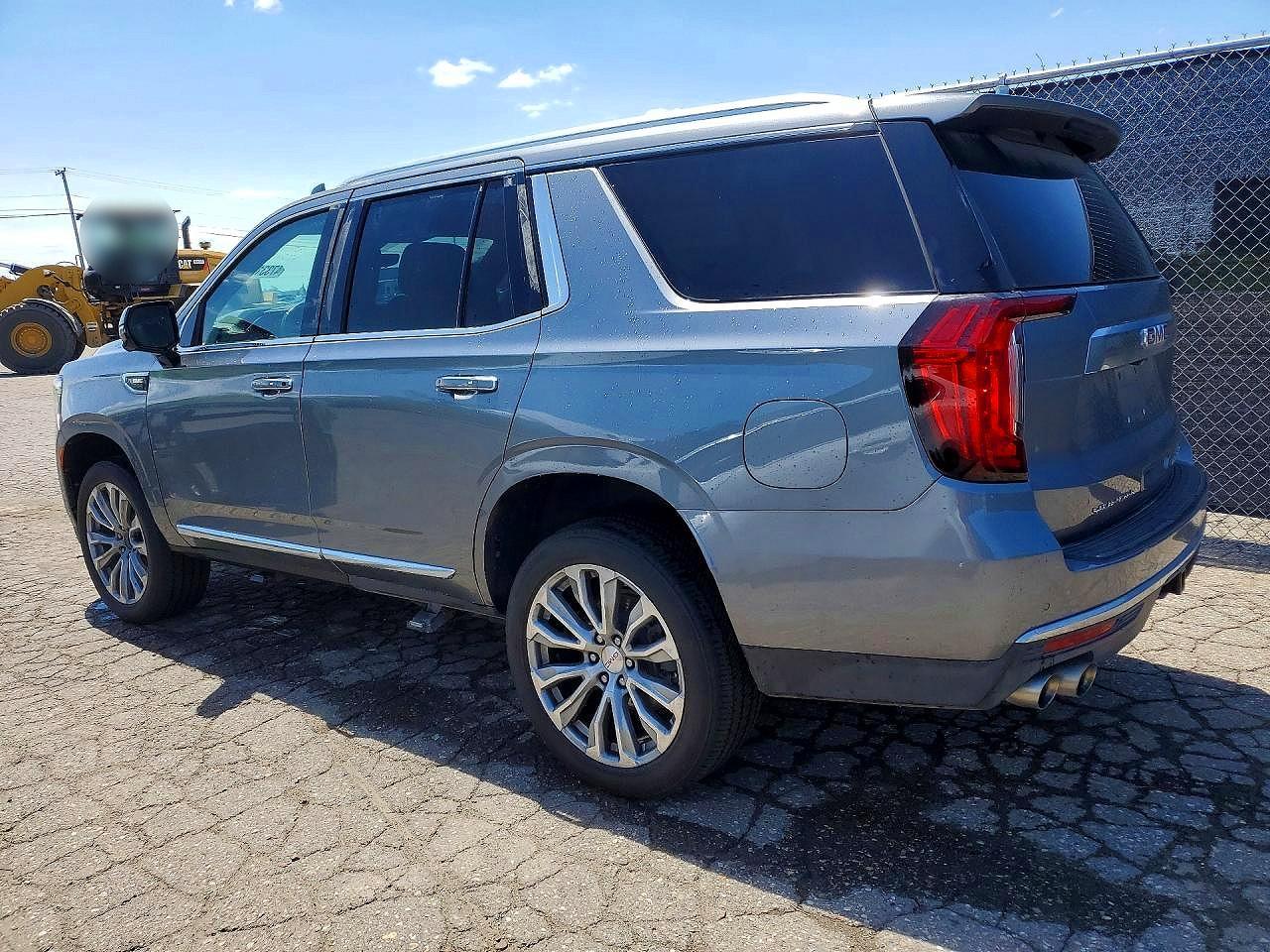 2021 GMC Yukon Denali - Image 2
