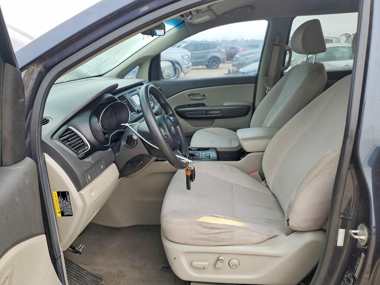 2016 Kia Sedona Lx - Фото 7