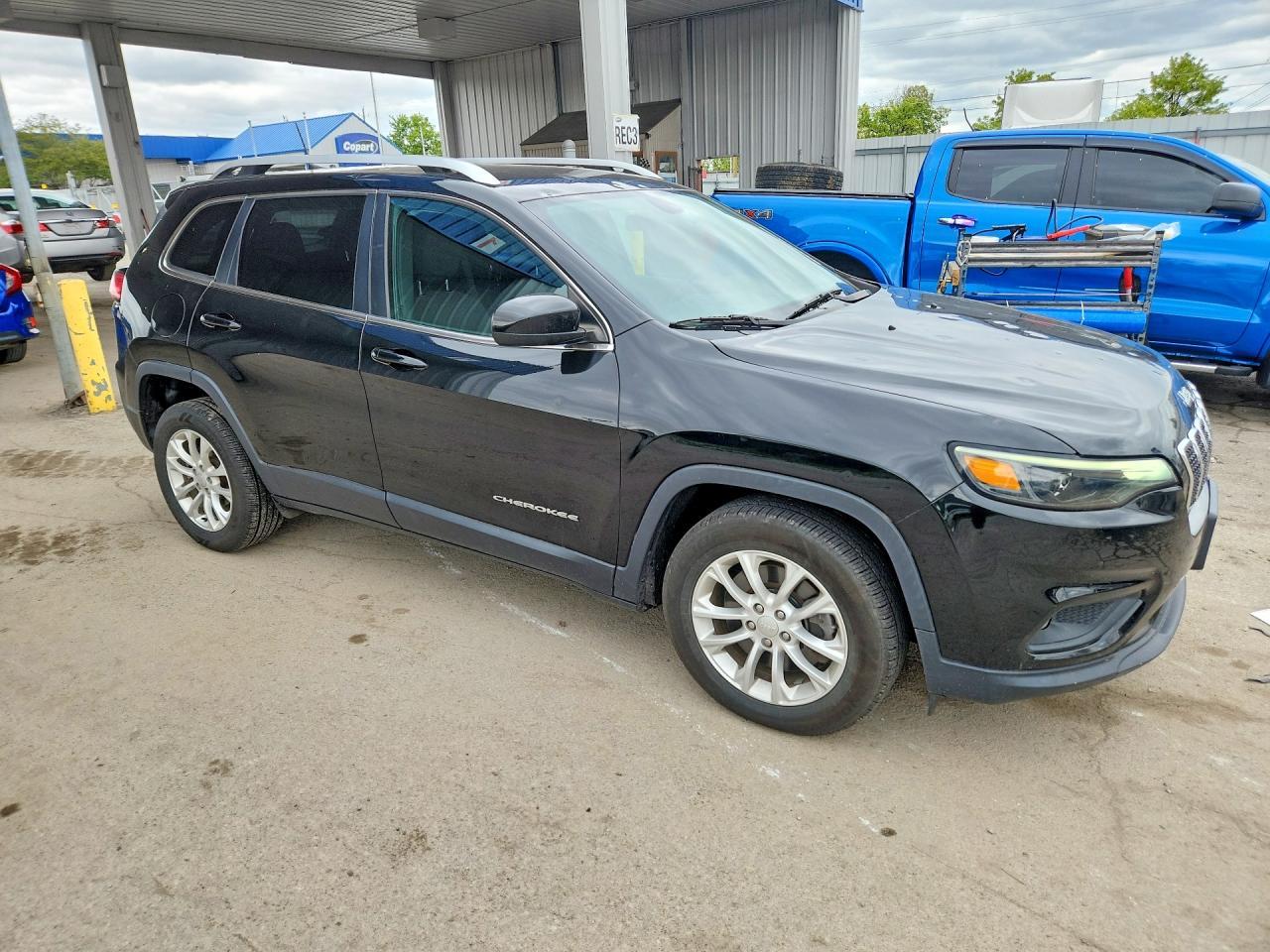 2019 Jeep Cherokee - Image 4