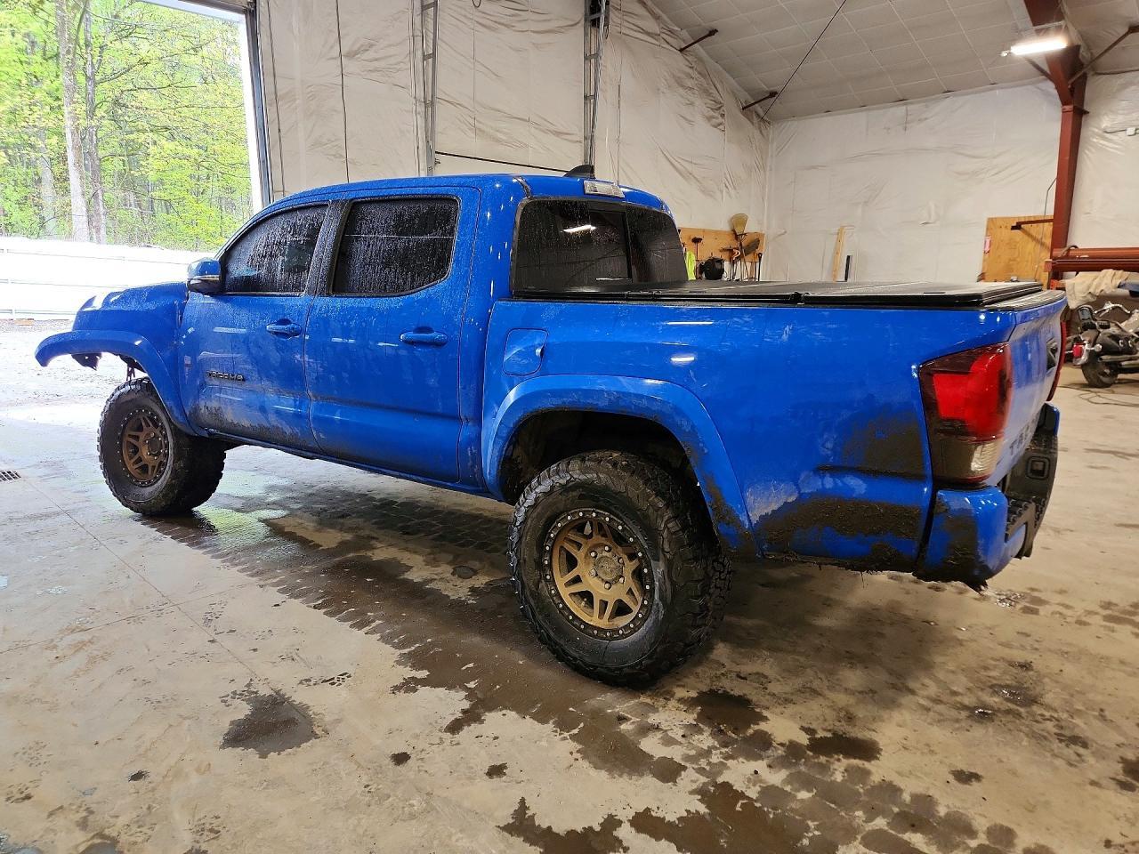2021 Toyota Tacoma Sr5 V6 - Image 2