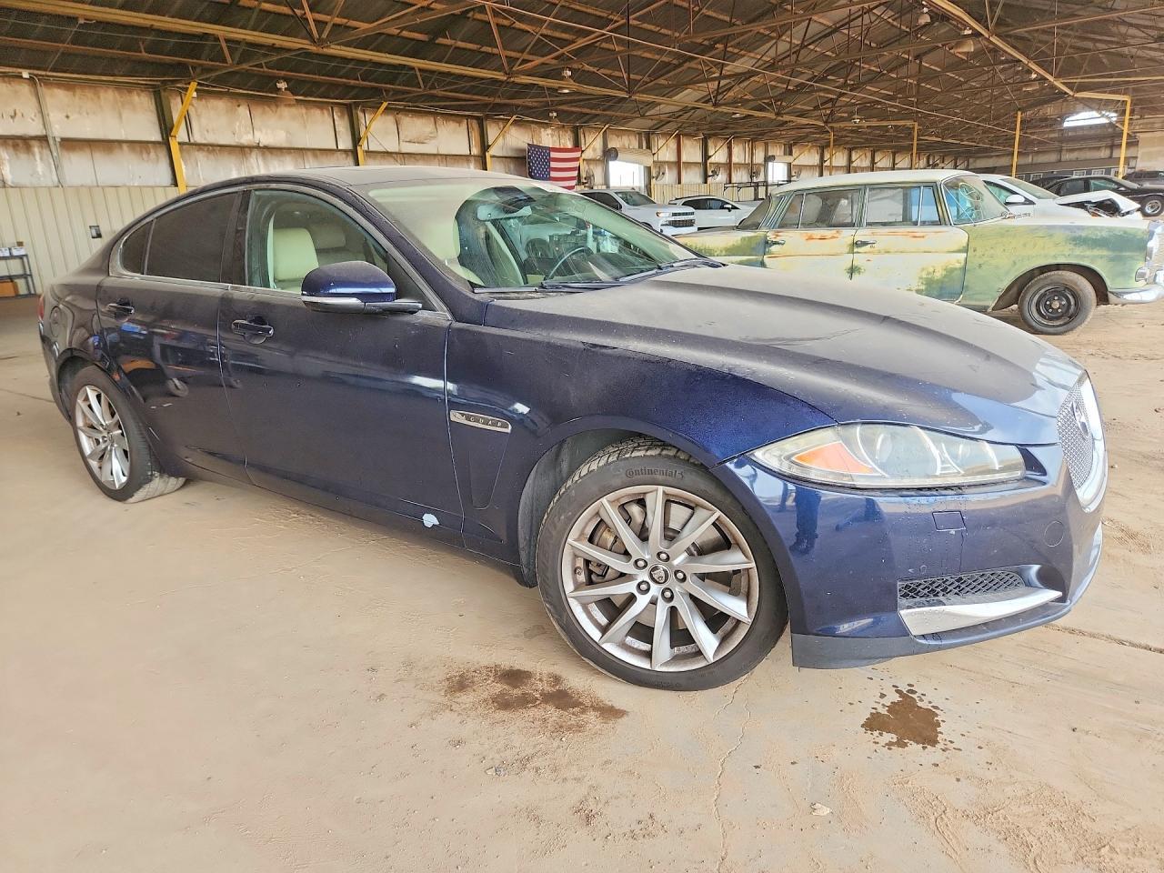 2013 Jaguar Xf - Image 4