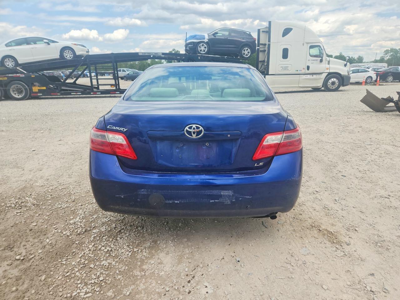 2008 Toyota Camry Le - Image 6