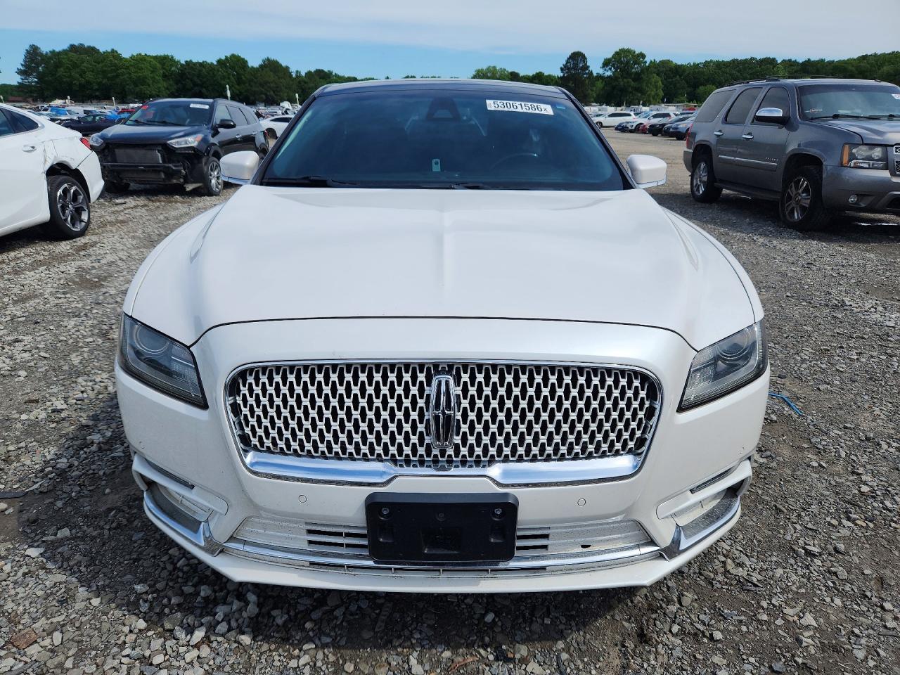 2018 Lincoln Continental Select - Image 5