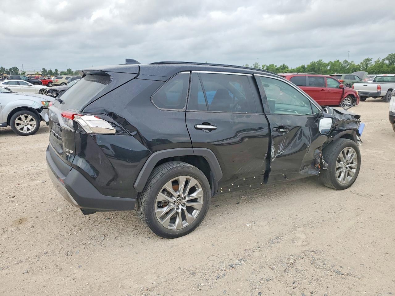 2023 Toyota Rav4 Limited - Фото 3