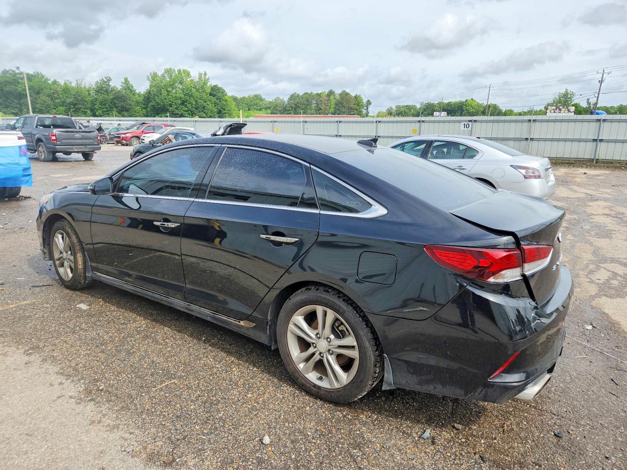 2019 Hyundai Sonata Sport - Фото 2