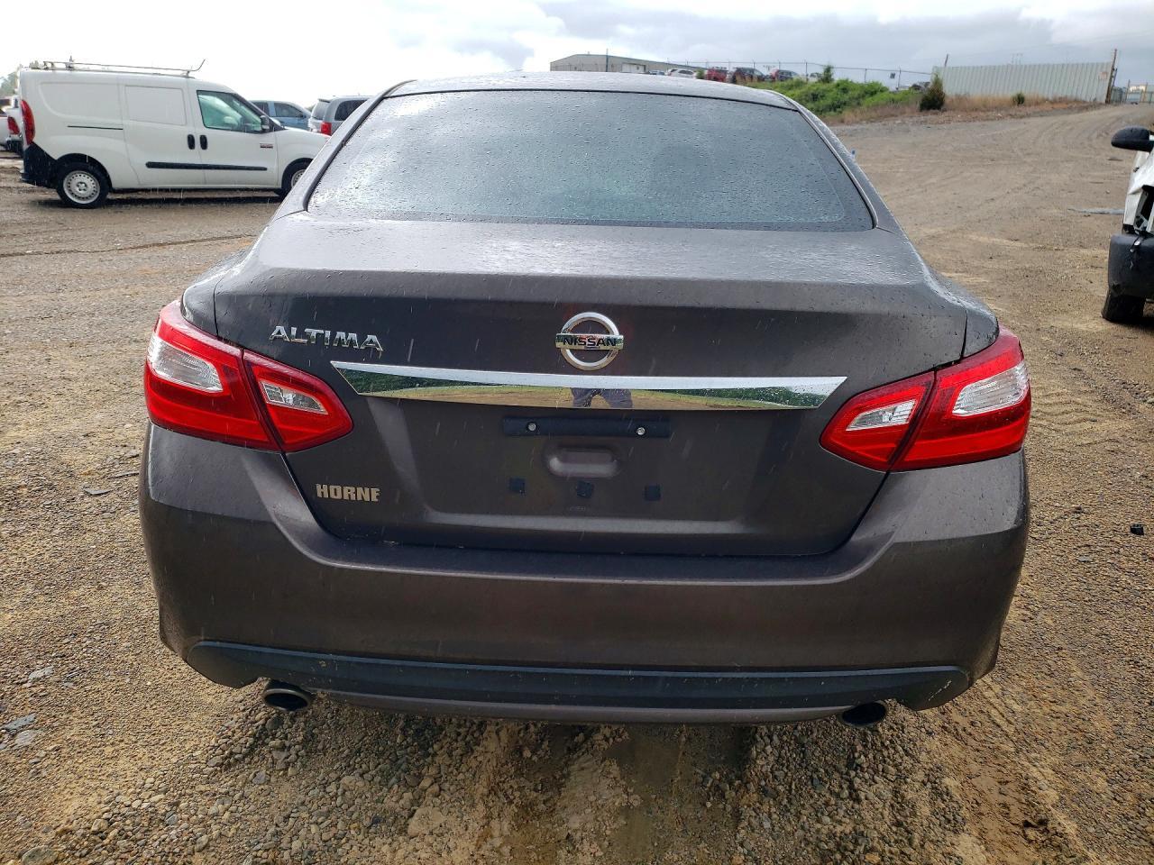 2016 Nissan Altima 2.5 S - Фото 6