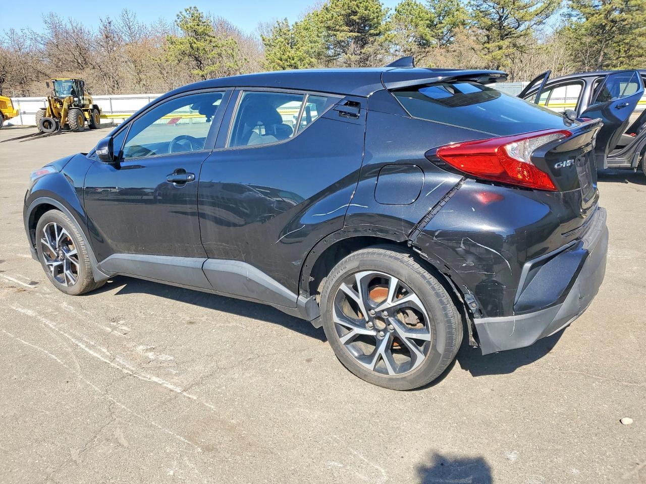 2018 Toyota C-Hr Xle Premium - Фото 2