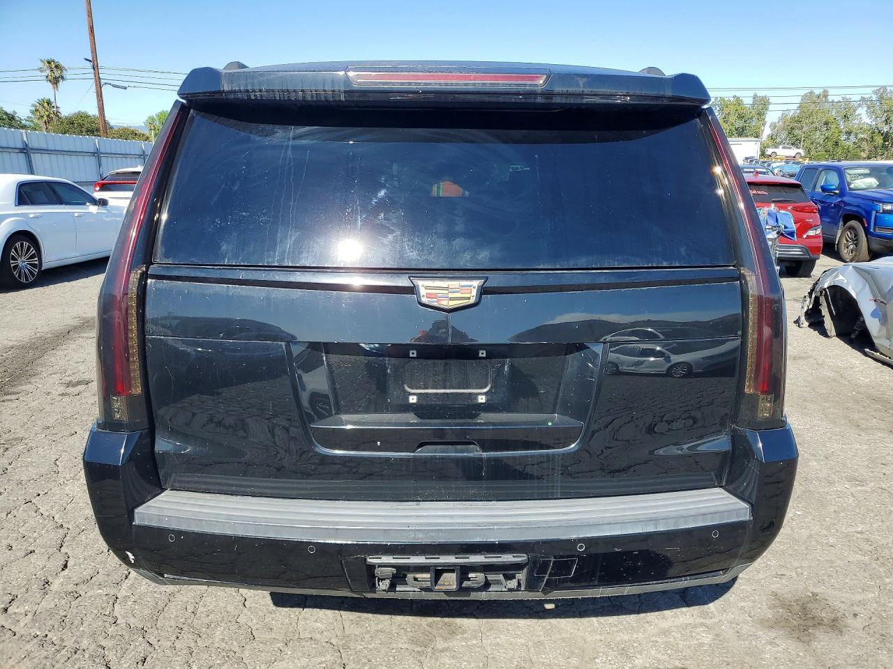 2015 Cadillac Escalade Esv Premium - Image 6