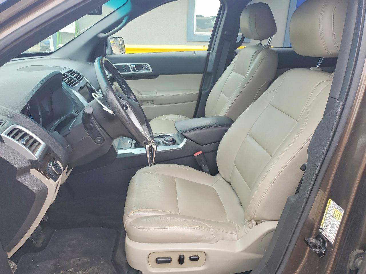 2015 Ford Explorer Limited - Image 7