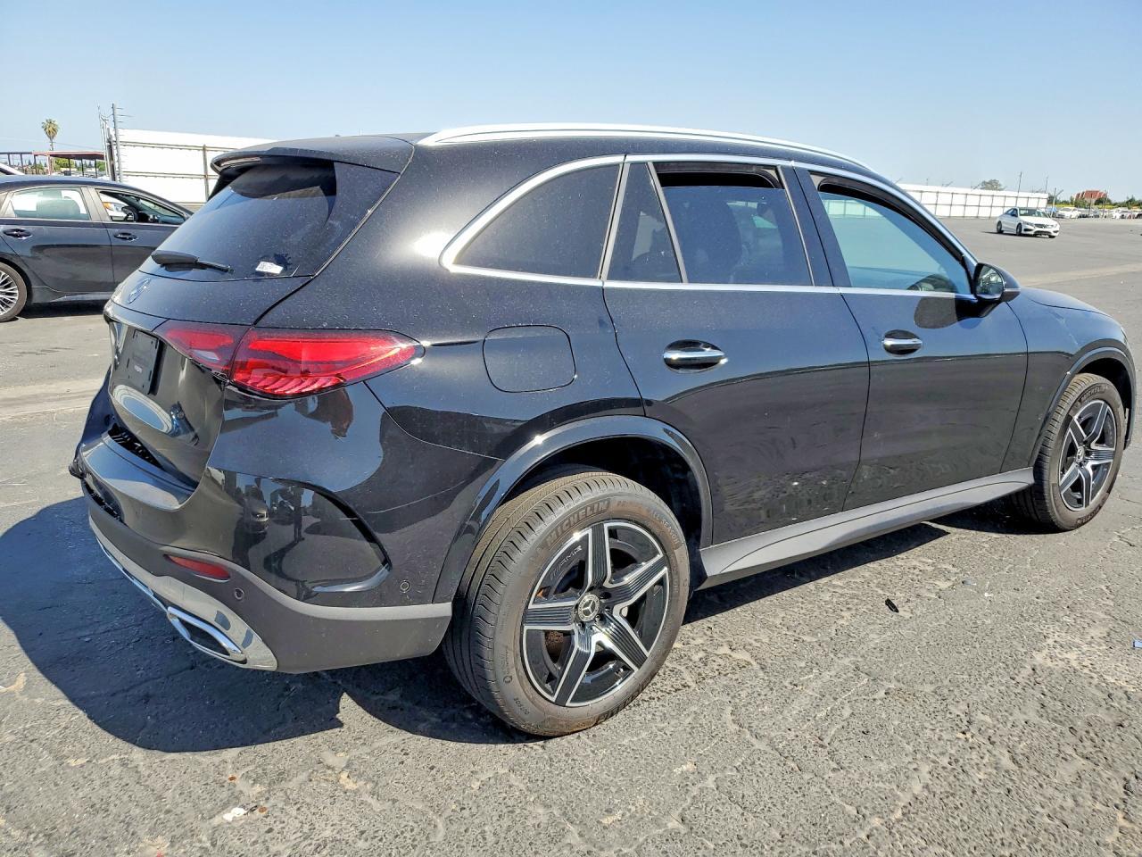 2026 Mercedes-Benz Glc 300 - Фото 3