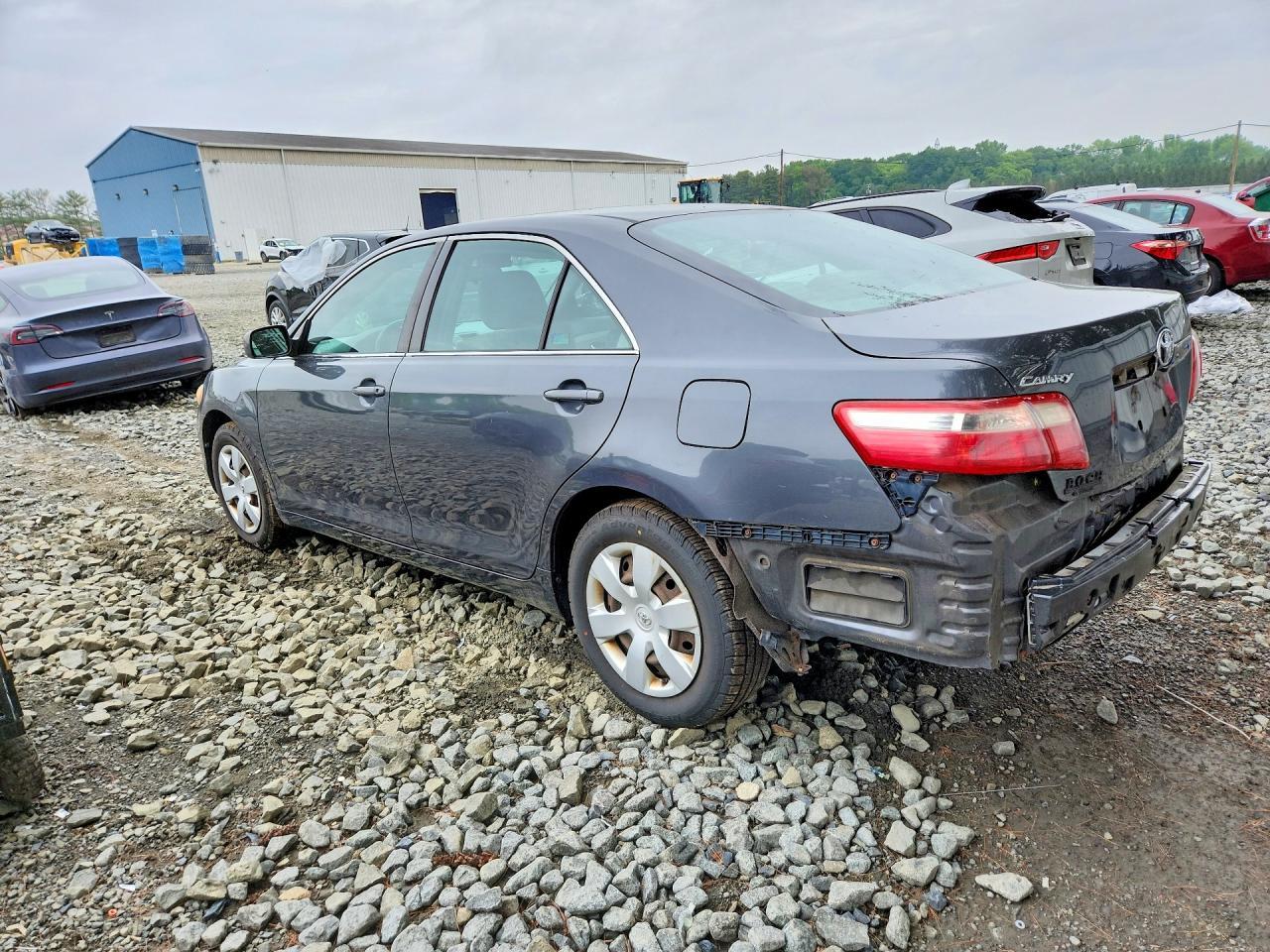 2009 Toyt Camry Le - Image 2