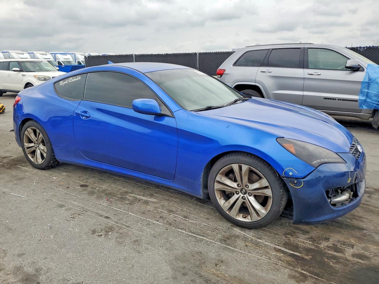 2010 Hyundai Genesis Coupe 2.0T - Image 4