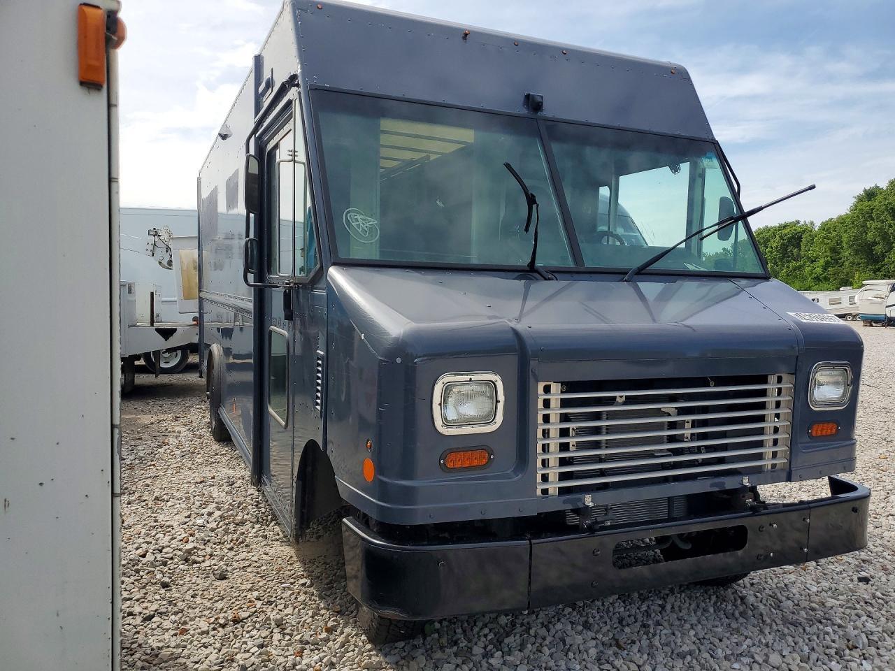 2019 Ford F-59 Step Van ** Cln Title * Pri Fleet ** - Image 4