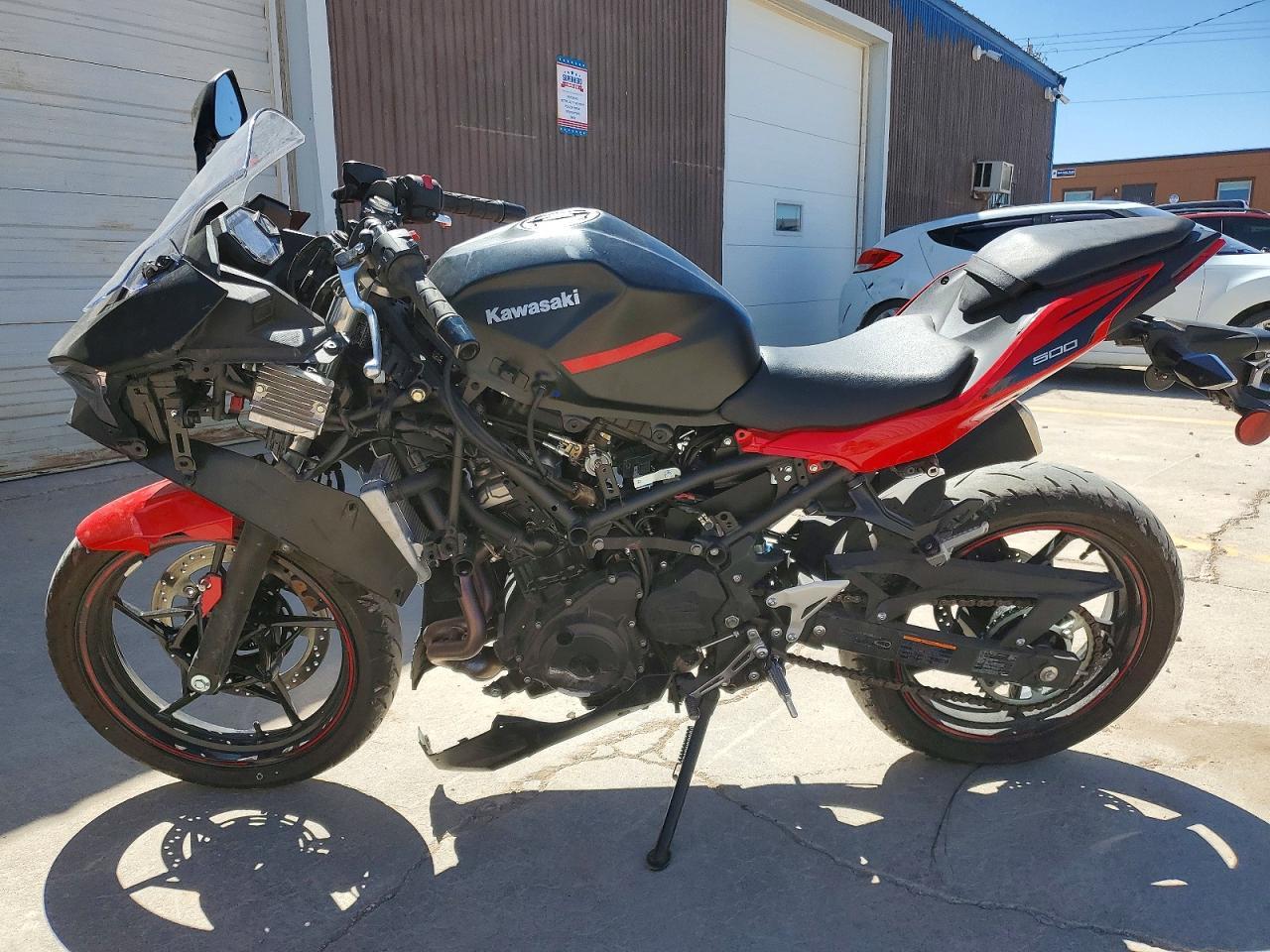2025 Kawasaki Ex500 - Фото 3