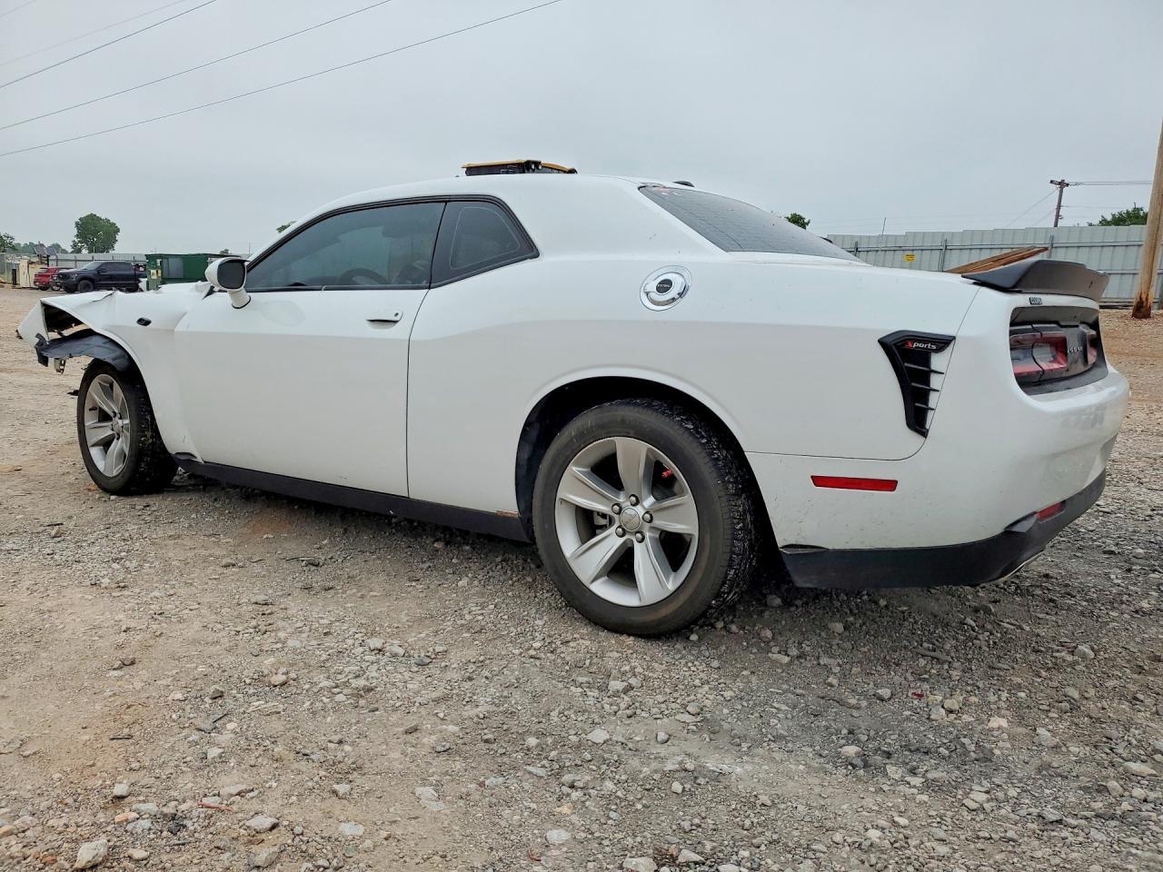 2023 Dodge Challenger Sxt - Image 2