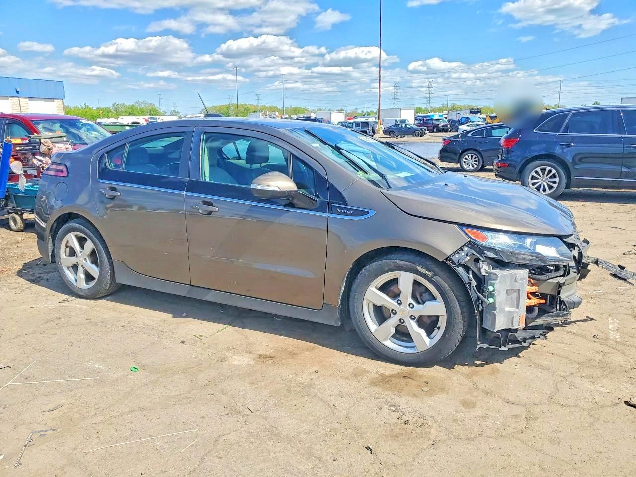 2015 Chevrolet Volt - Фото 4