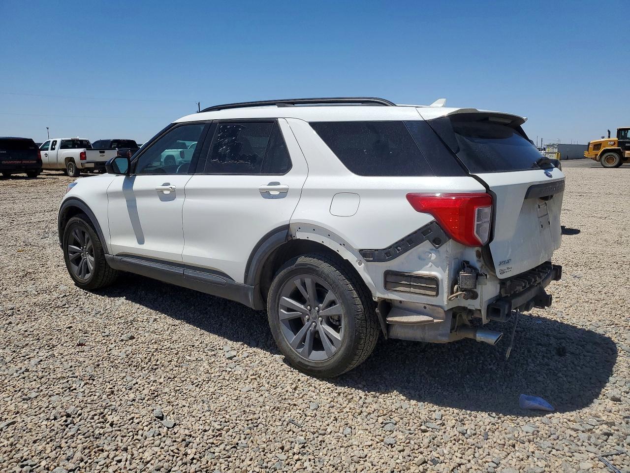 2023 Ford Explorer Xlt - Image 2
