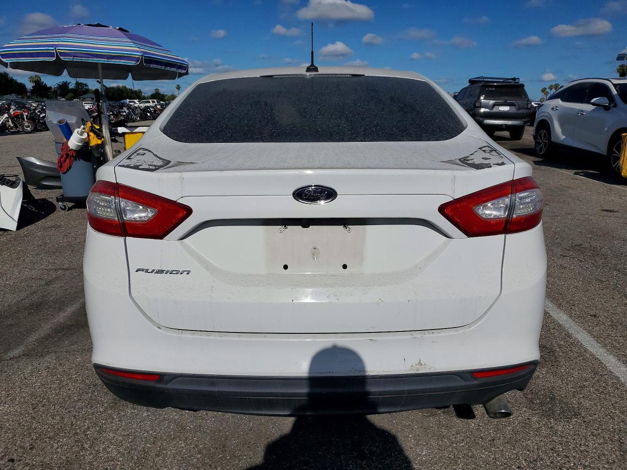 2016 Ford Fusion S - Фото 6